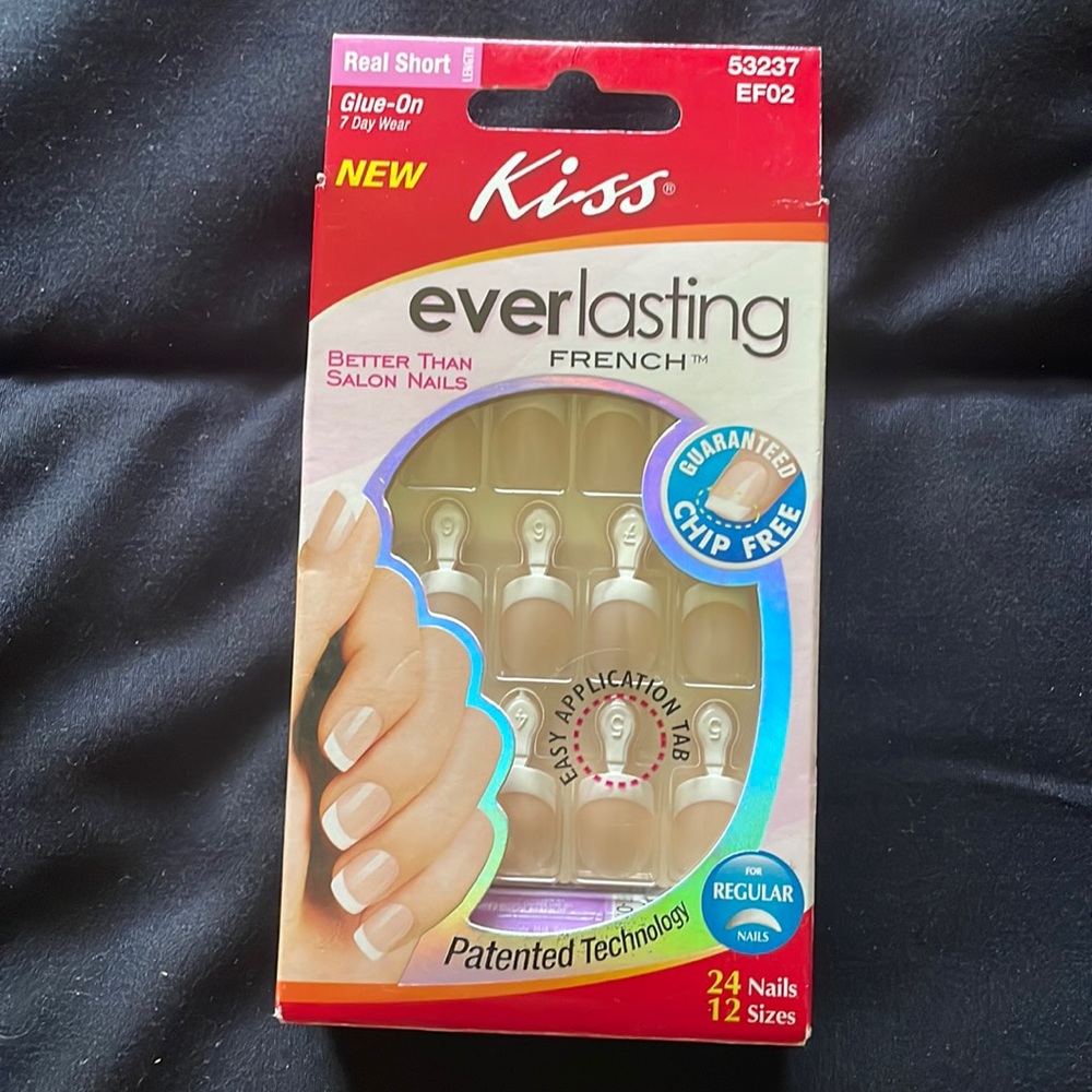 🆕 KISS Everlasting French Manicure Glue On Nails